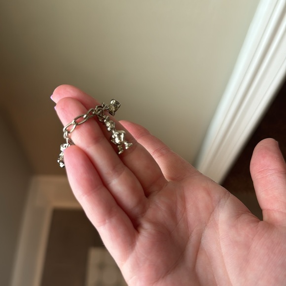 Disney charm bracelet with characters - Picture 7 of 7